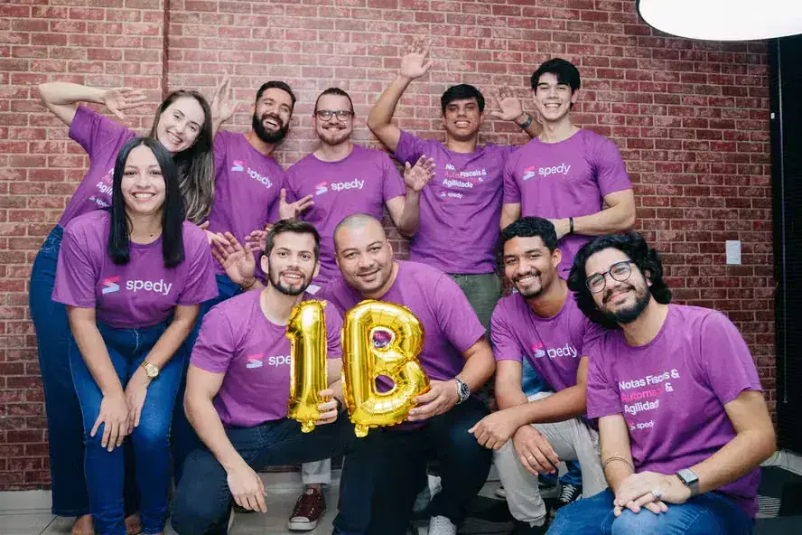 Capa da matéria: Amigos faturam R$ 1,3 milhão com startup que automatiza grandes volumes de notas fiscais eletrônicas